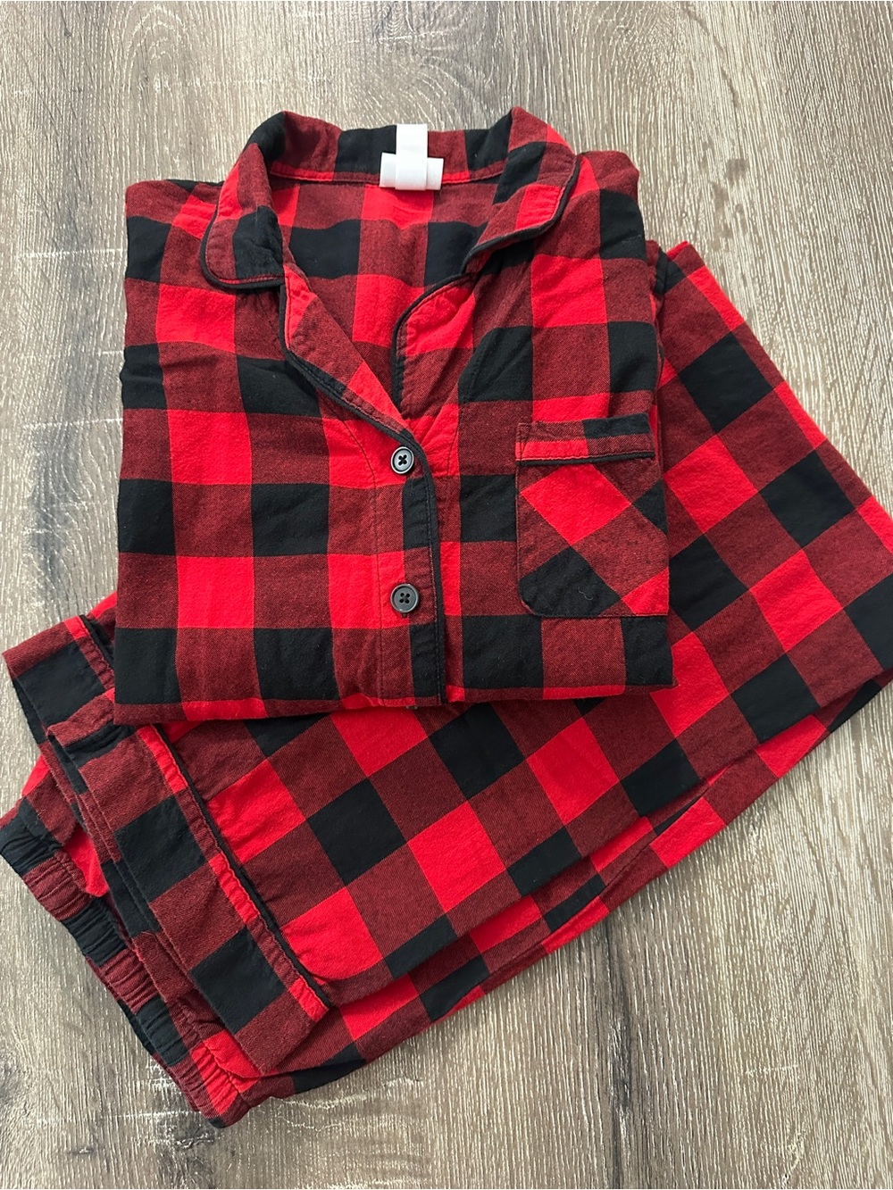 Wondershop Red and Black Buffalo Plaid Women’s Matching Pajama Set - Size Med